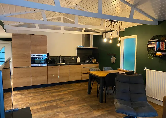 4 Person With Sauna And Whirpool Chalet Doornspijk